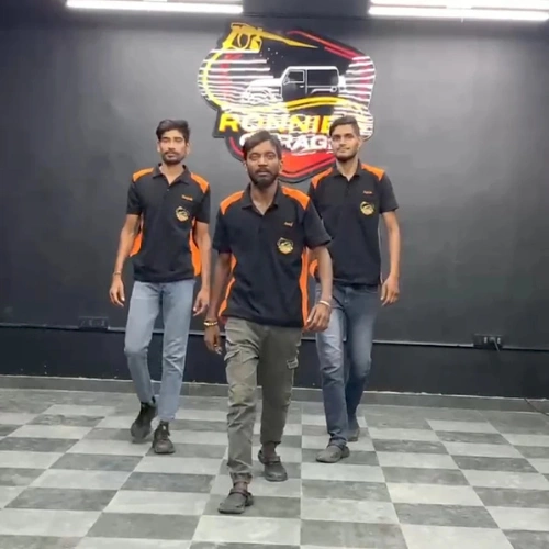 Photo 1 in review by Aashima